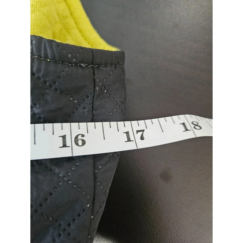 Womens Reversible Vest Size Small Quilted Black Yellow Sleeveless‎ Outerwear